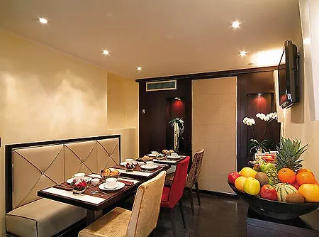 Les Fleurs Luxury House 3* Řím
