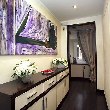 Les Fleurs Luxury House 3* Řím