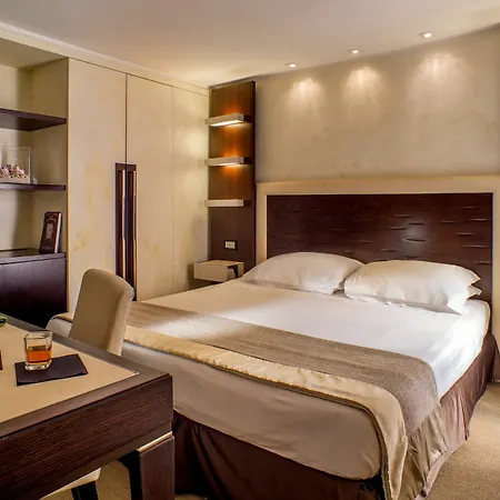 Les Fleurs Luxury House Penzion 3*