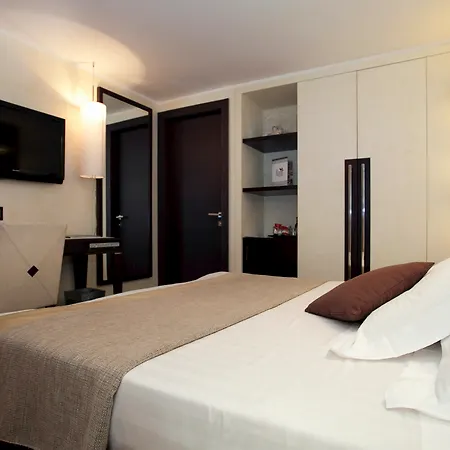 Vendégház Les Fleurs Luxury House Róma