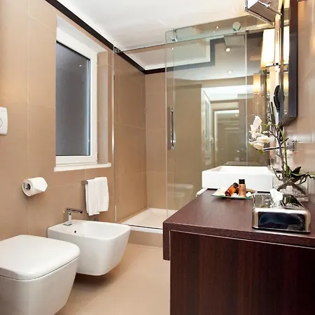 Les Fleurs Luxury House Affittacamere 3*