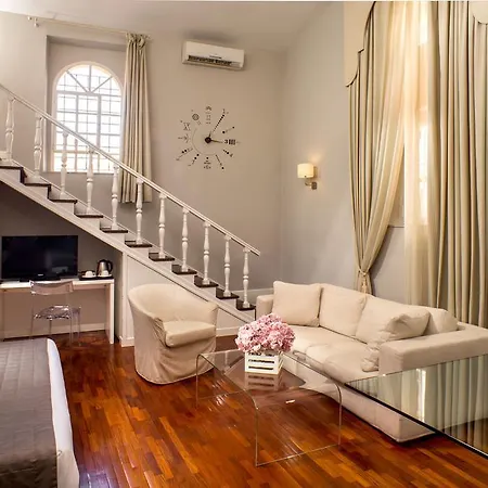 Affittacamere Les Fleurs Luxury House 3*